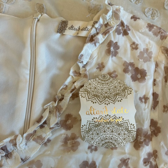 ALTARD STATE DRESS - Picture 2 of 4